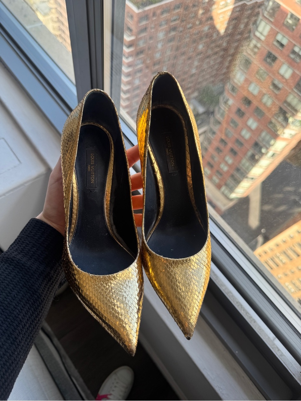 LV genuine python pumps - Picture 9 of 15